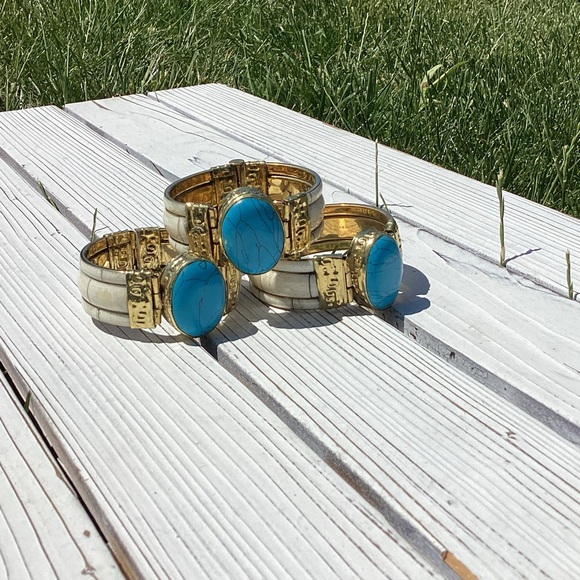 LIVE SHOW ITEMS CABLE BRACELET - Picture 6 of 15